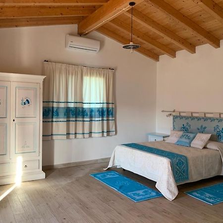Tenute Venafiorita Loiri Porto San Paolo Екстериор снимка